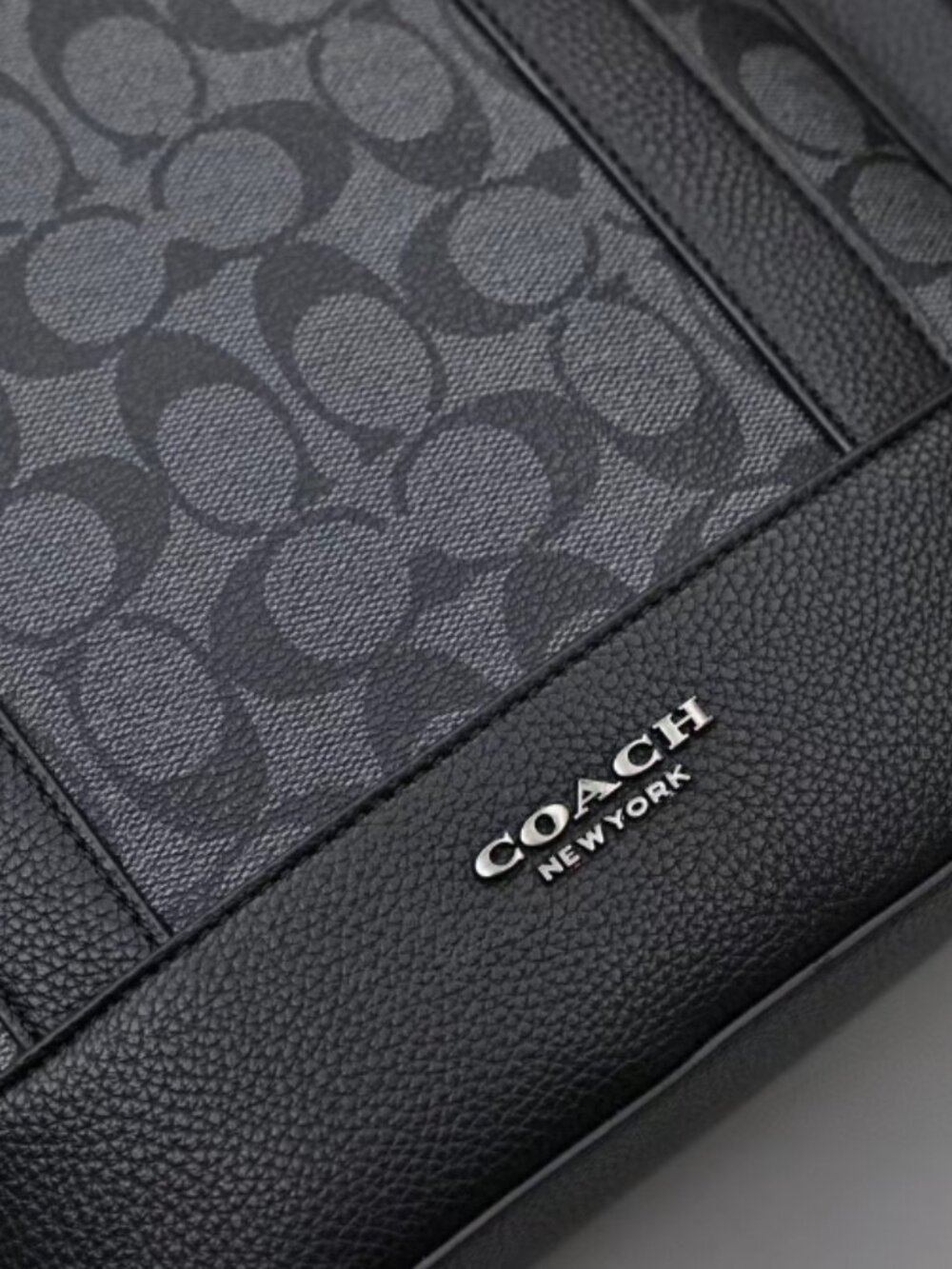 Coach Hudson Backpack in Signature - Picture 4 of 8